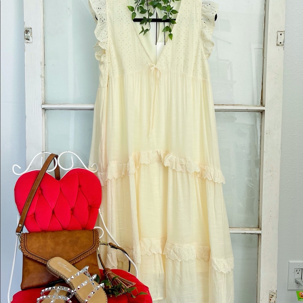 Buttercream Eyelet Dress - Picture 4 of 6